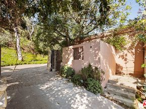 5863 Bonsall Drive, Malibu CA 90265