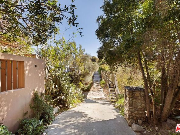 5863 Bonsall Drive, Malibu CA 90265