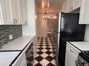 310 N St Andrews Place, Los Angeles CA 90004