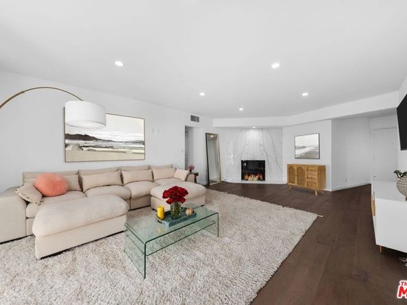 11970 Montana Avenue 207, Los Angeles CA 90049