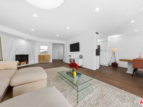11970 Montana Avenue 207, Los Angeles CA 90049
