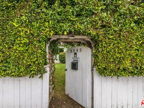 3345 Virginia Avenue, Santa Monica CA 90404