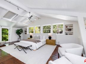 681 Brooktree Road, Santa Monica CA 90402