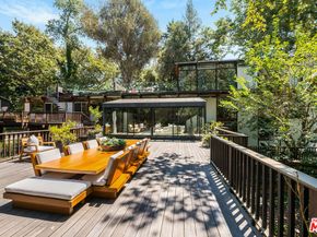 681 Brooktree Road, Santa Monica CA 90402