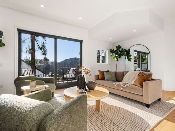 2591 Leicester Drive, Los Angeles CA 90046