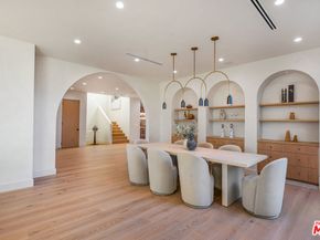 16643 Addison Street, Encino CA 91436