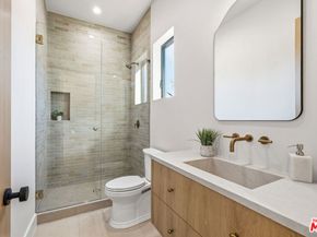 16643 Addison Street, Encino CA 91436