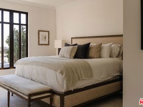 11847 Gorham Avenue 302, Los Angeles CA 90049