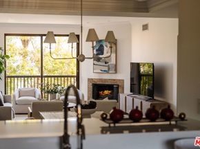 11847 Gorham Avenue 302, Los Angeles CA 90049