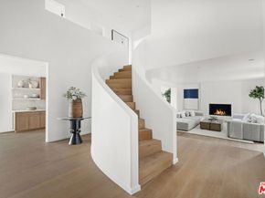 8620 Skyline Drive, Los Angeles CA 90046