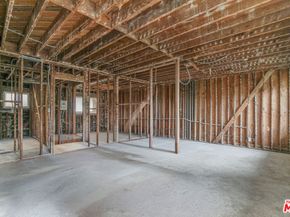 16 38th Place, Long Beach CA 90803