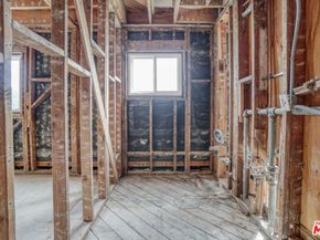 16 38th Place, Long Beach CA 90803