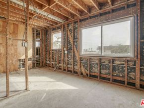 16 38th Place, Long Beach CA 90803