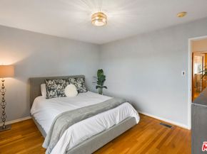 12118 Navy Street, Los Angeles CA 90066