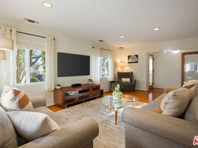 12118 Navy Street, Los Angeles CA 90066