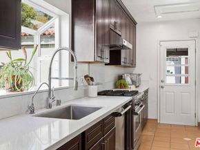 1248 N Everett Street, Glendale CA 91207