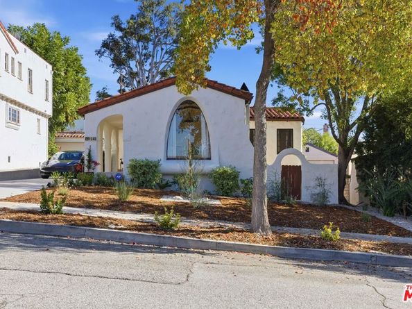 1248 N Everett Street, Glendale CA 91207