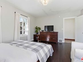 1248 N Everett Street, Glendale CA 91207