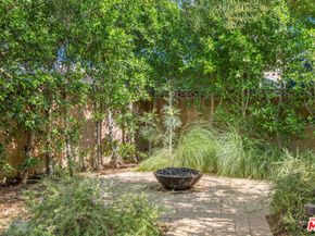 2717 W Avenue 30, Los Angeles CA 90065