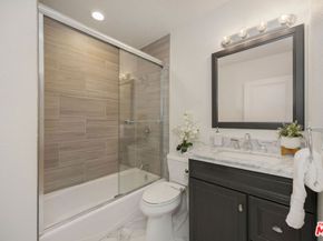 2717 W Avenue 30, Los Angeles CA 90065