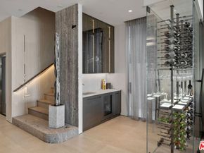 938 Palisades Beach Road, Santa Monica CA 90403