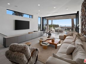 938 Palisades Beach Road, Santa Monica CA 90403