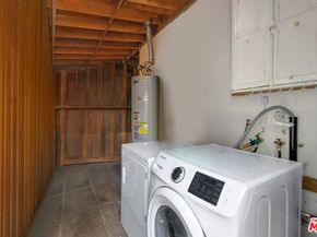 4713 Clinton Street, Los Angeles CA 90004