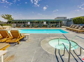 527 Molino Street 310, Los Angeles CA 90013