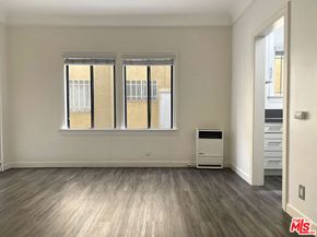 444 Chestnut Avenue, Long Beach CA 90802