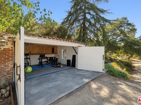 8420 La Tuna Canyon Road, Sun Valley CA 91352