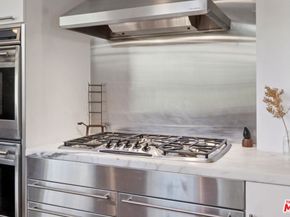 8420 La Tuna Canyon Road, Sun Valley CA 91352