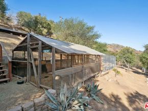 8420 La Tuna Canyon Road, Sun Valley CA 91352