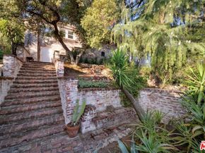 8420 La Tuna Canyon Road, Sun Valley CA 91352