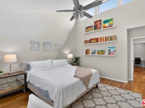 928 11th Street 2, Santa Monica CA 90403