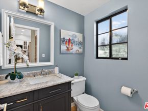 928 11th Street 2, Santa Monica CA 90403