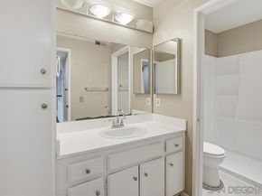 9439 Fairgrove Ln 102, San Diego CA 92129