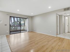 9439 Fairgrove Ln 102, San Diego CA 92129