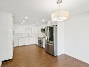 8988 Caminito Verano, La Jolla CA 92037