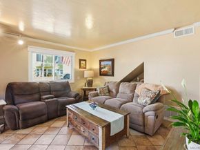 729 Capistrano Pl, San Diego CA 92109