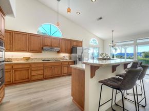 2785 Canyon Oak Pl, Escondido CA 92029