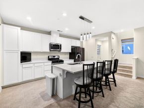 1480 Boracay Dr, Chula Vista CA 91915