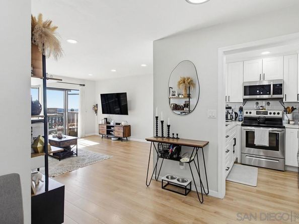 6924 Hyde Park Drive 306, San Diego CA 92119