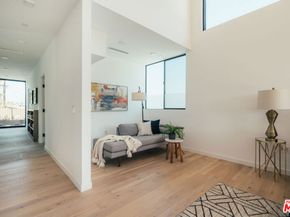 213 Horizon Avenue, Venice CA 90291