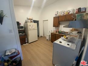 826 E 65th Street, Inglewood CA 90302