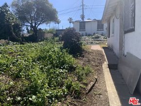 826 E 65th Street, Inglewood CA 90302