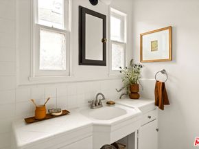 734 E Mendocino Street, Altadena CA 91001
