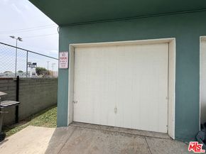 1834 W 87th Street, Los Angeles CA 90047