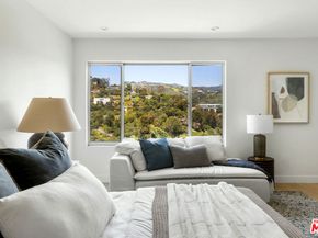 17337 Tramonto Drive 105, Pacific Palisades CA 90272