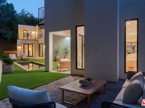 1417 Bluebird Avenue, West Hollywood CA 90069
