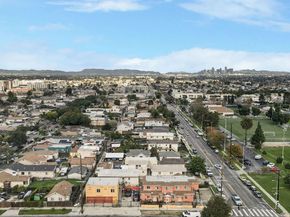 711 W 90th Street, Los Angeles CA 90044
